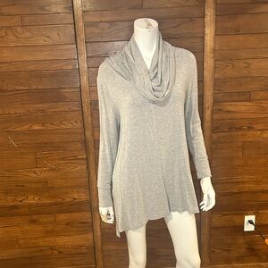 SPANNER. Heather Gray Cowl Neck Tunic Top. Medium. Stretch